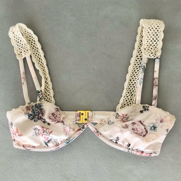 🔹NWOT🔹 Minkpink Secret Garden bikini bra size:XS - Picture 1 of 4